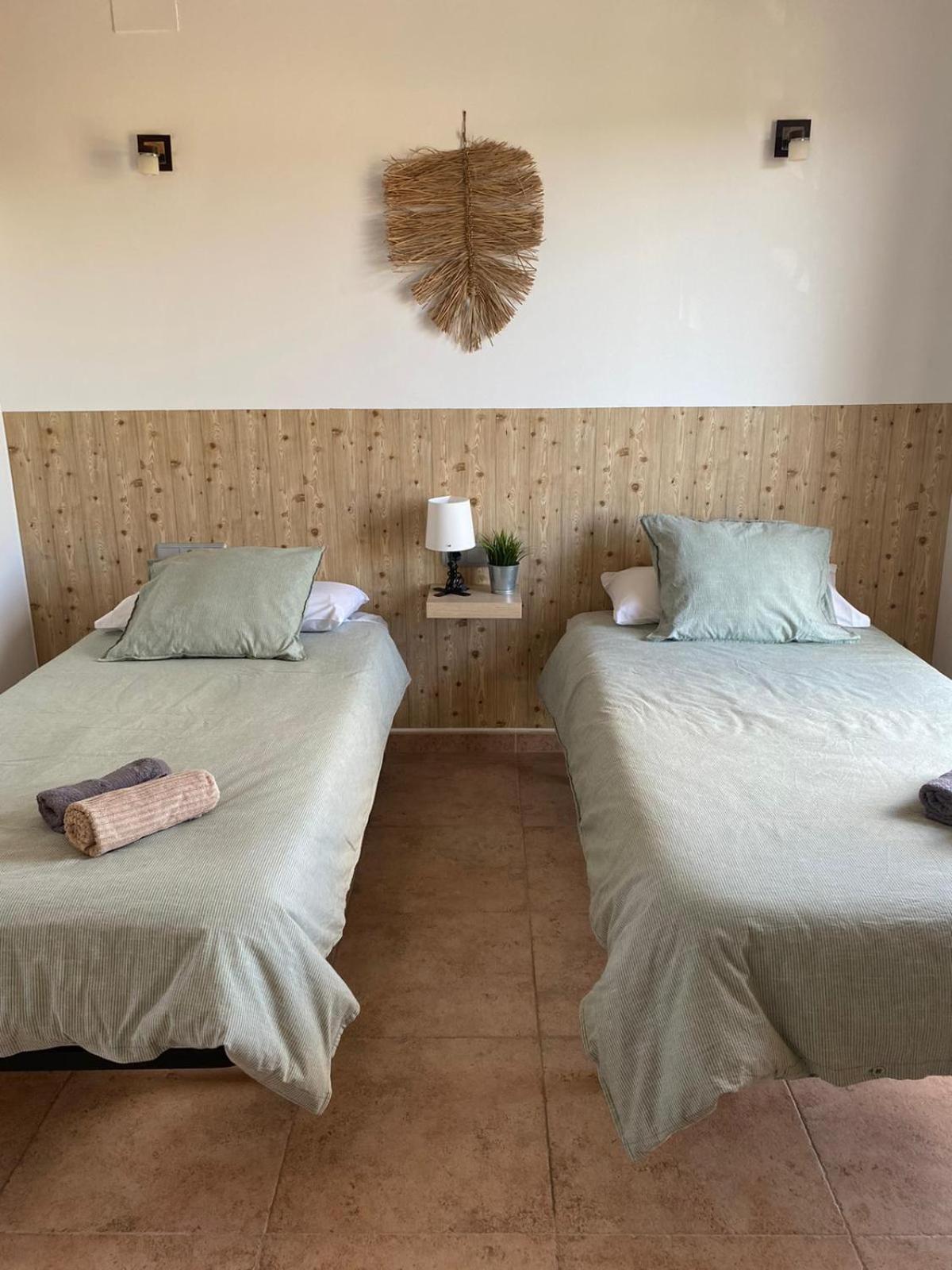 Hostal Espai Mediterrani Ла-Побла-де-Вальбона Екстер'єр фото