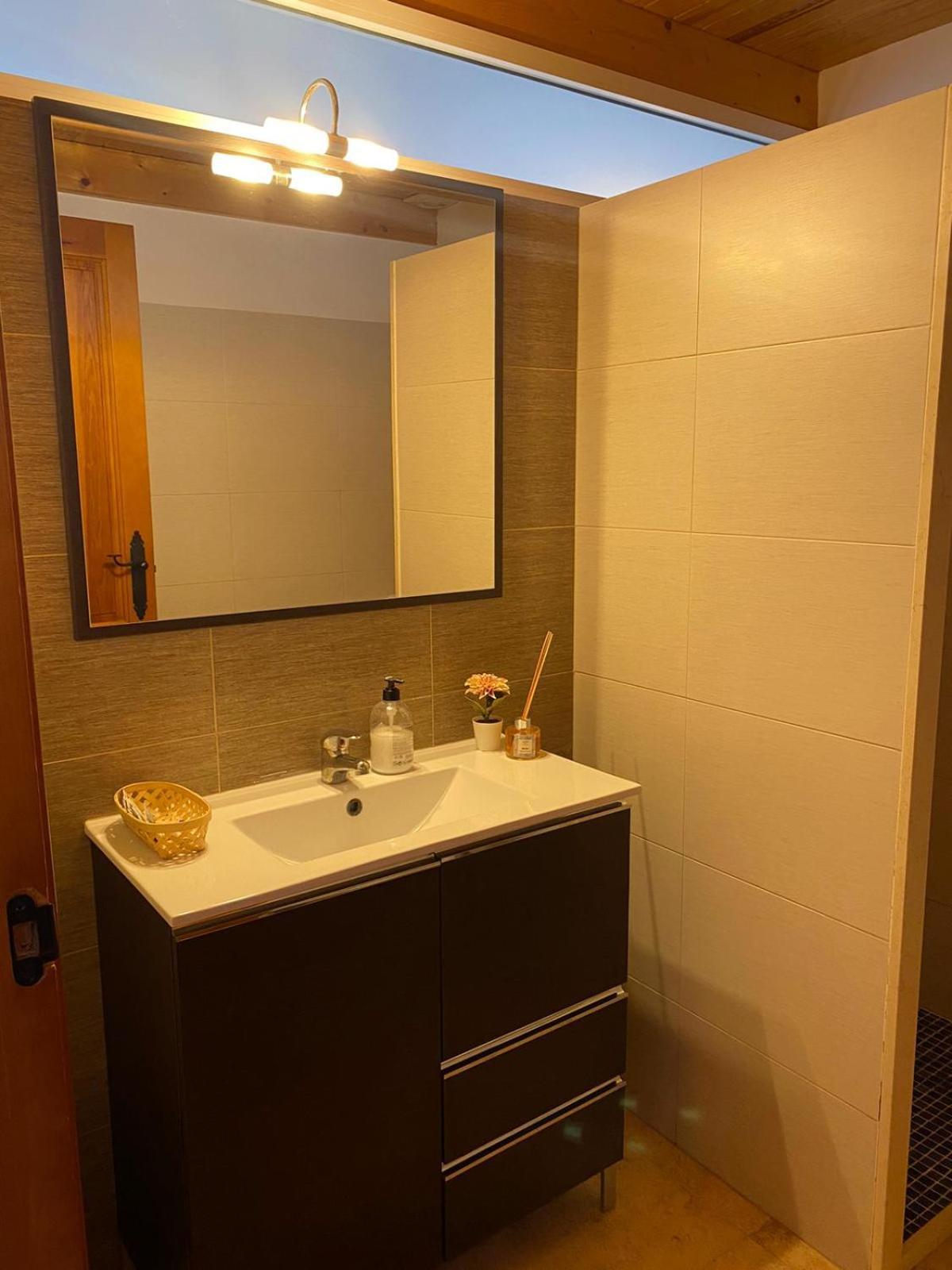 Hostal Espai Mediterrani Ла-Побла-де-Вальбона Екстер'єр фото